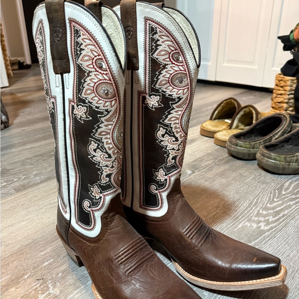 Ariat Women’s Like New Cowboy Boots - Size 7.5
